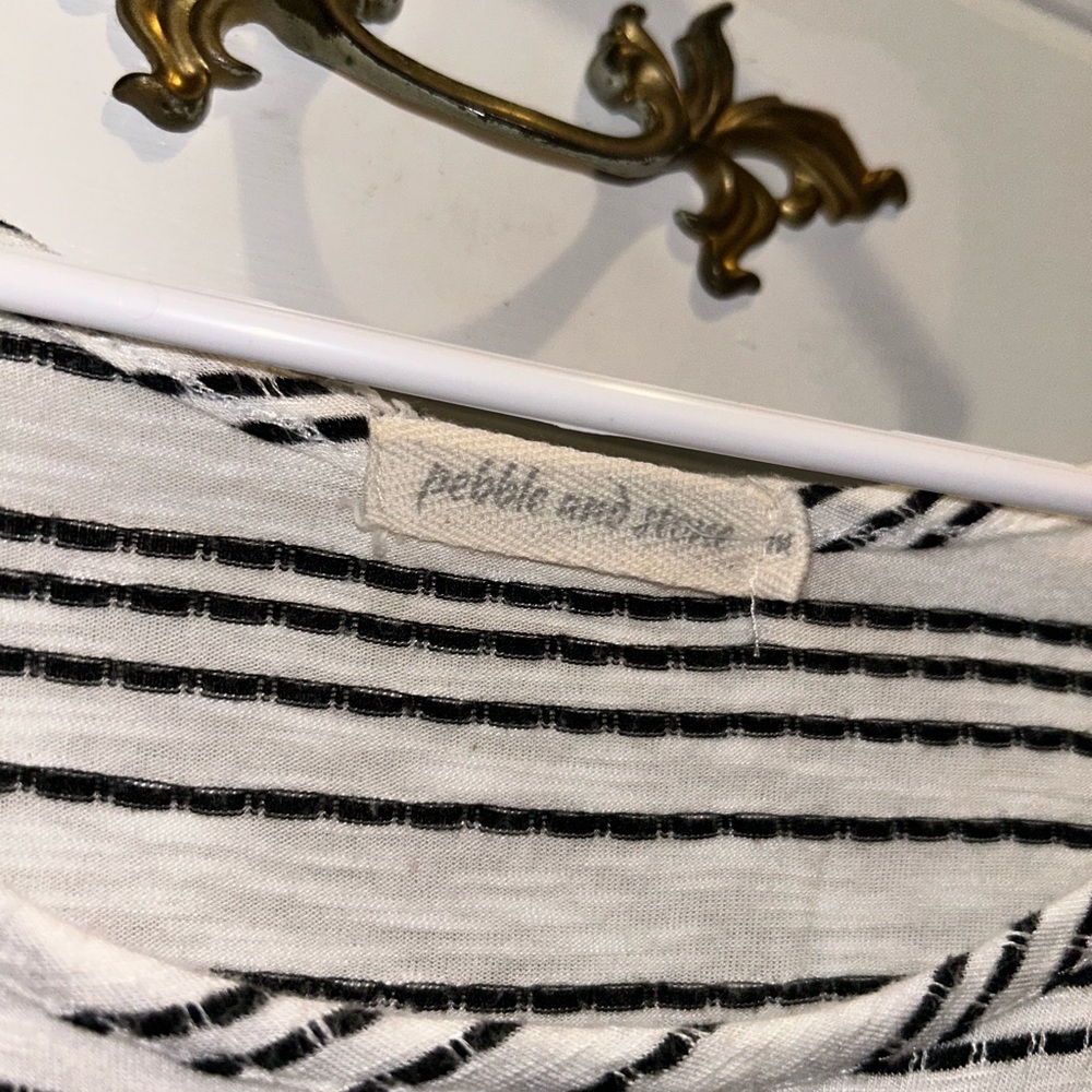 Soft Tee - Picture 2 of 3